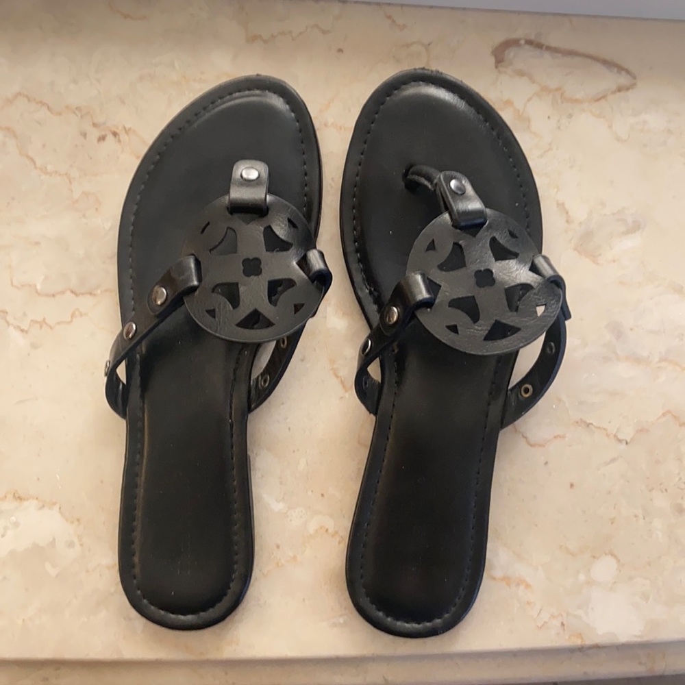 Black Women’s Sandals